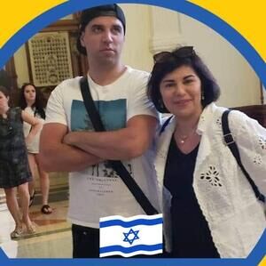 Meet your Posher, Ora